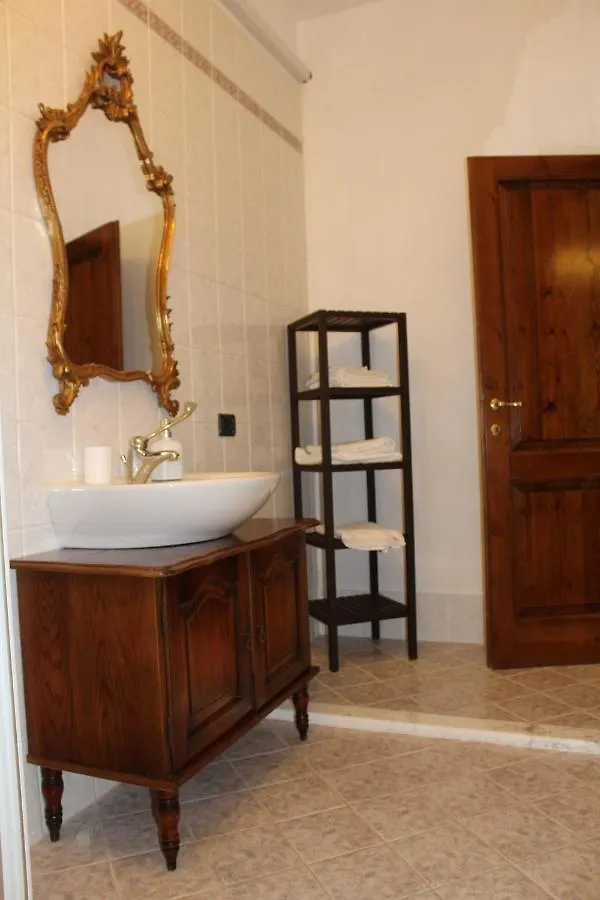 Casa Alla Madonna San Gimignano 0*,  Itália