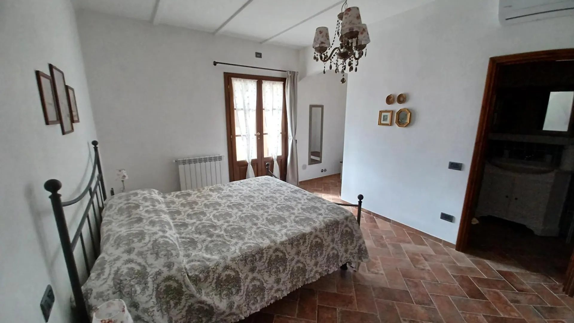 Gospodarstwo agroturystyczne Agriturismo Casa Alla Madonna San Gimignano